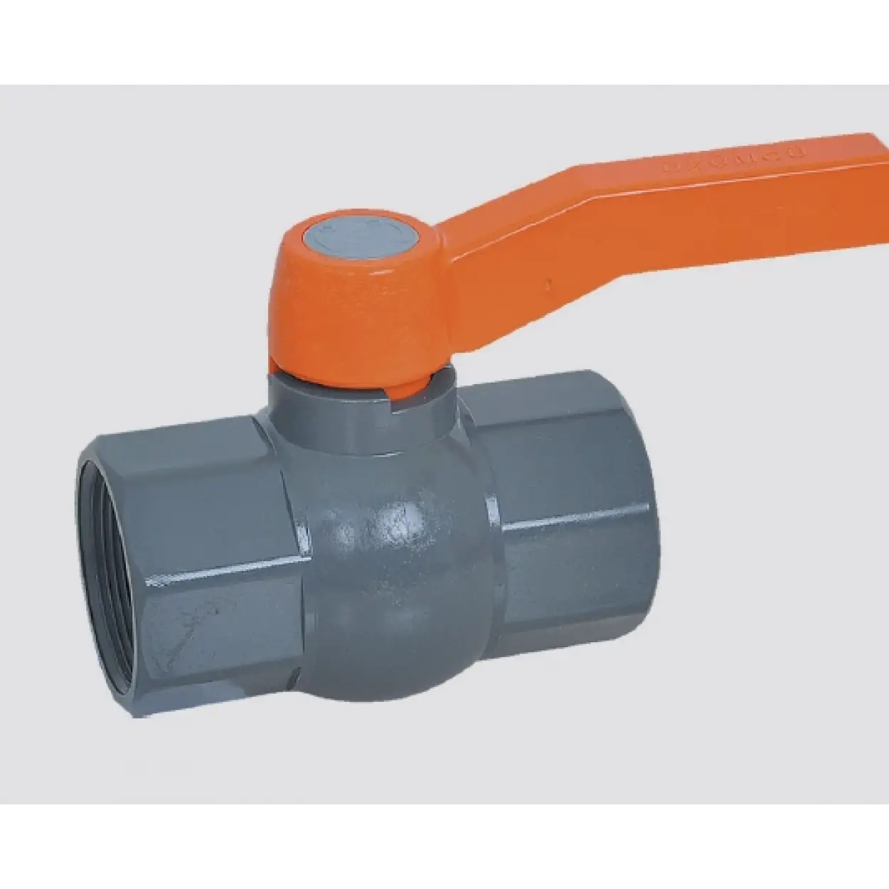 ÜZÜMCÜ - 1/2 PVC T.S KÜRESEL VANA (İÇ DİŞLİ)