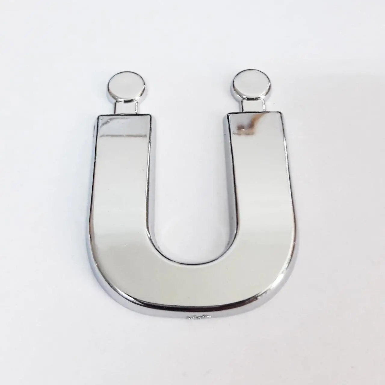 Cemax Ü Harfi  3,75 cm Krom Yapışkanlı