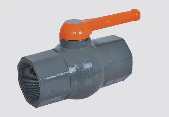 ÜZÜMCÜ - 1/2 PVC T.S KÜRESEL VANA (İÇ DİŞLİ)