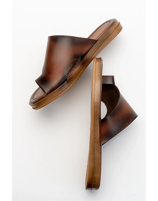 Angela Parmak Arası Deri Terlik