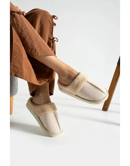 İçi Tüylü Rahat Sessiz Ev Terliği