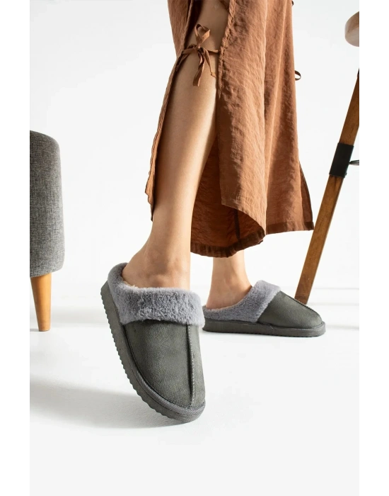 İçi Tüylü Rahat Sessiz Ev Terliği