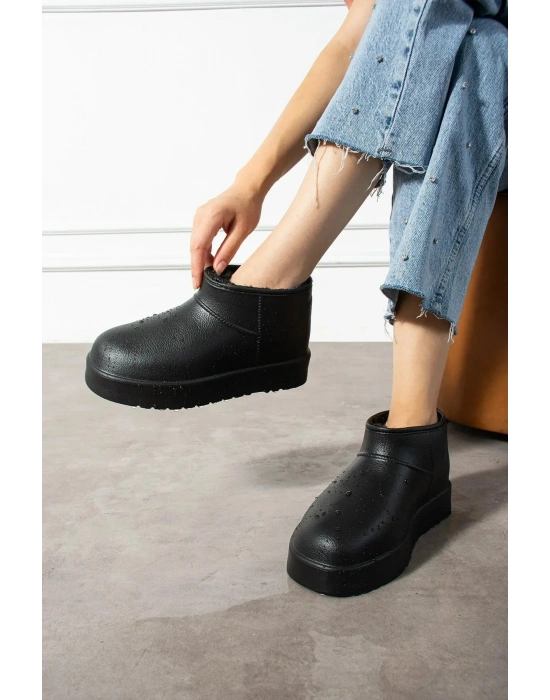 Mira Su Geçirmez İçi Suni Kürklü Soğuk Hava Dayanıklı Kalın Taban Kadın Bot