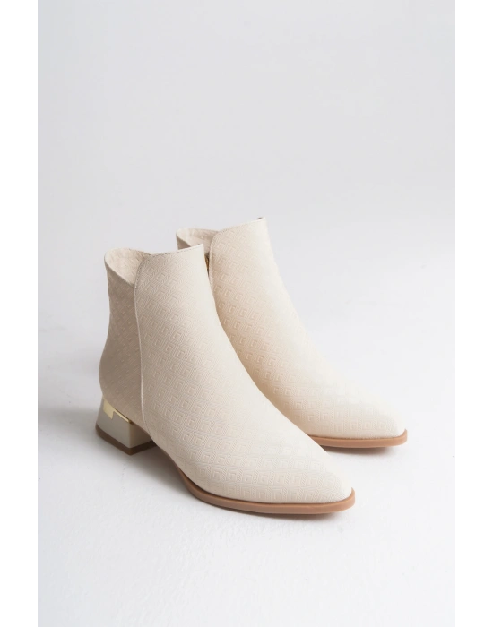 Ilena Metal Topuk ve Doku Detaylı Fermuarlı Şık Kadın Bot