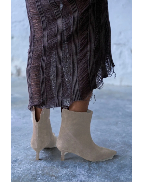 Trisha Sivri Burun Topuklu Sade Şık Kadın Kısa Süet Bot