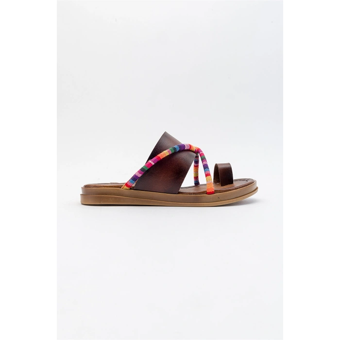 Jenny Parmak Arası Deri Terlik