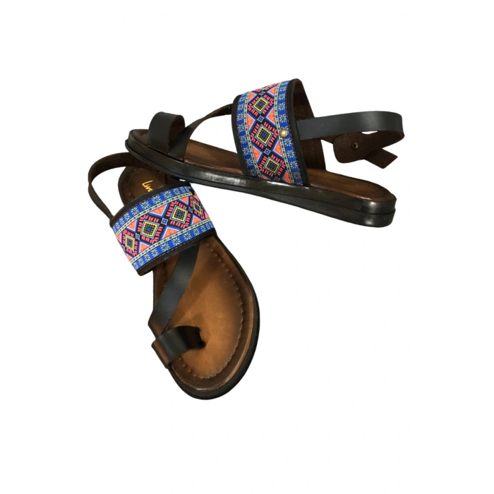 Shila Parmak Arası Çapraz Bant Deri Bodrum Sandalet