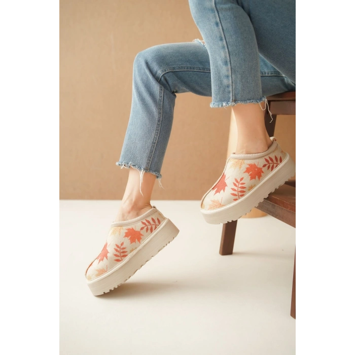 Ev Terliği Botu İçi Tüylü Su Geçirmez Rahat Kalın Taban Yaprak Desenli