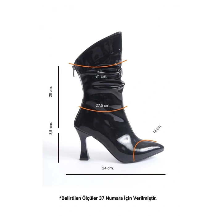 Marta Sivri Burun Körüklü Arkadan Fermuarlı Kadeh Topuklu Çizme