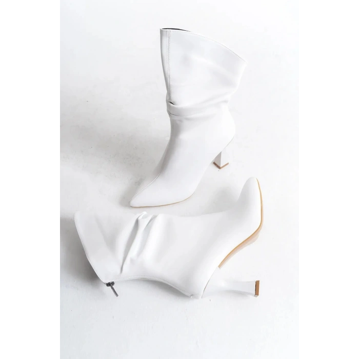 Marta Sivri Burun Körüklü Arkadan Fermuarlı Kadeh Topuklu Çizme