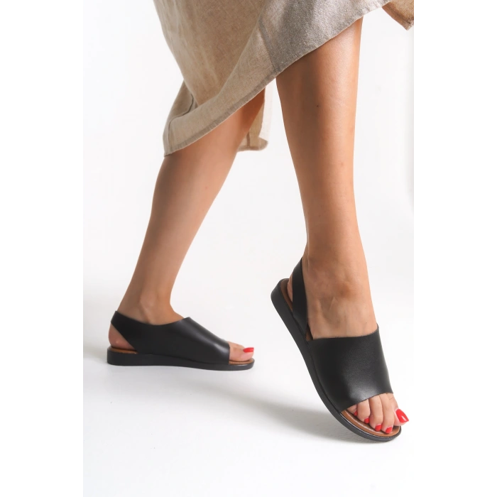 Amara Hakiki Deri Geniş Bantlı Önü Açık Rahat Sandalet