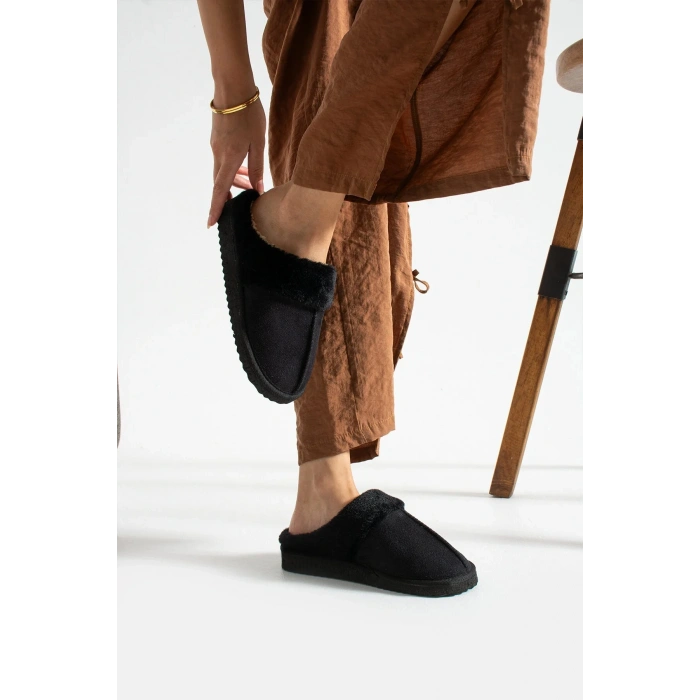 İçi Tüylü Rahat Sessiz Ev Terliği