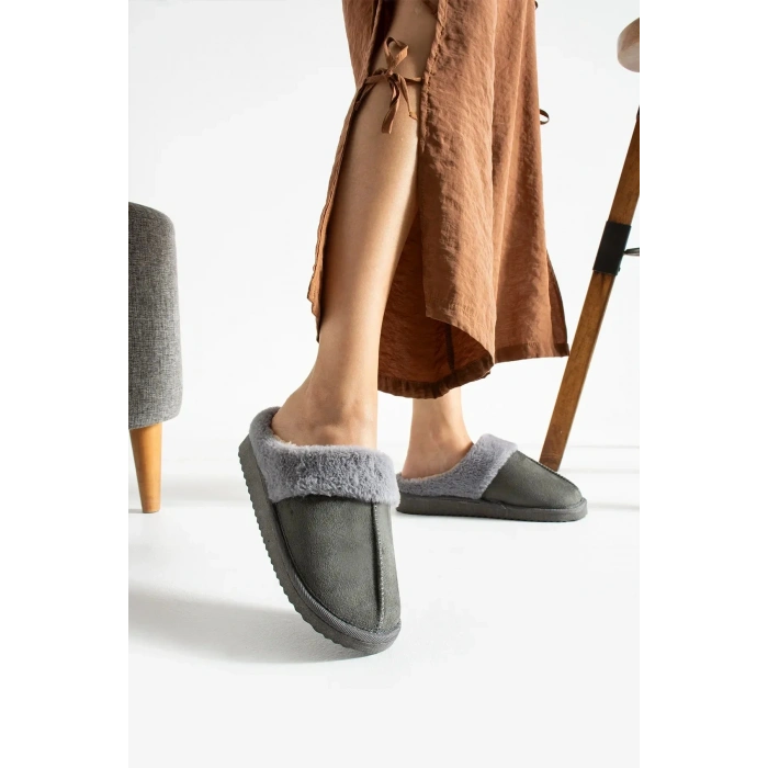 İçi Tüylü Rahat Sessiz Ev Terliği