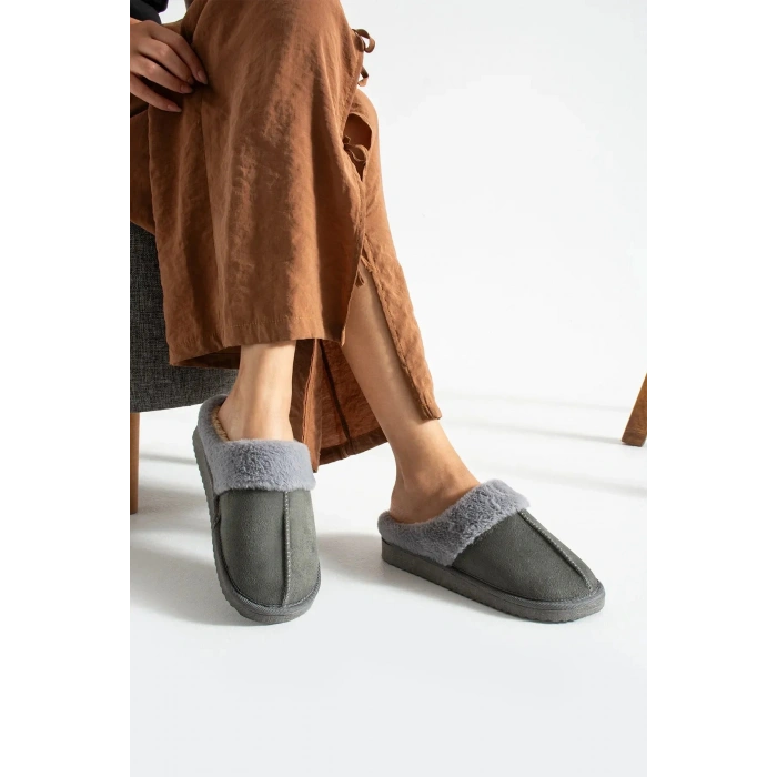 İçi Tüylü Rahat Sessiz Ev Terliği