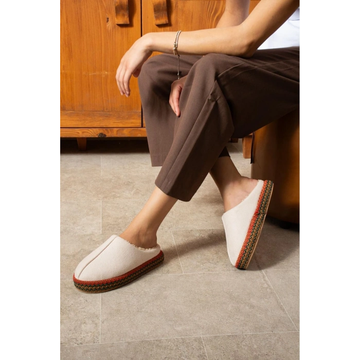 Kadın İçi Kürklü Hasır Şerit Detaylı Rahat Sessiz Ev Terliği