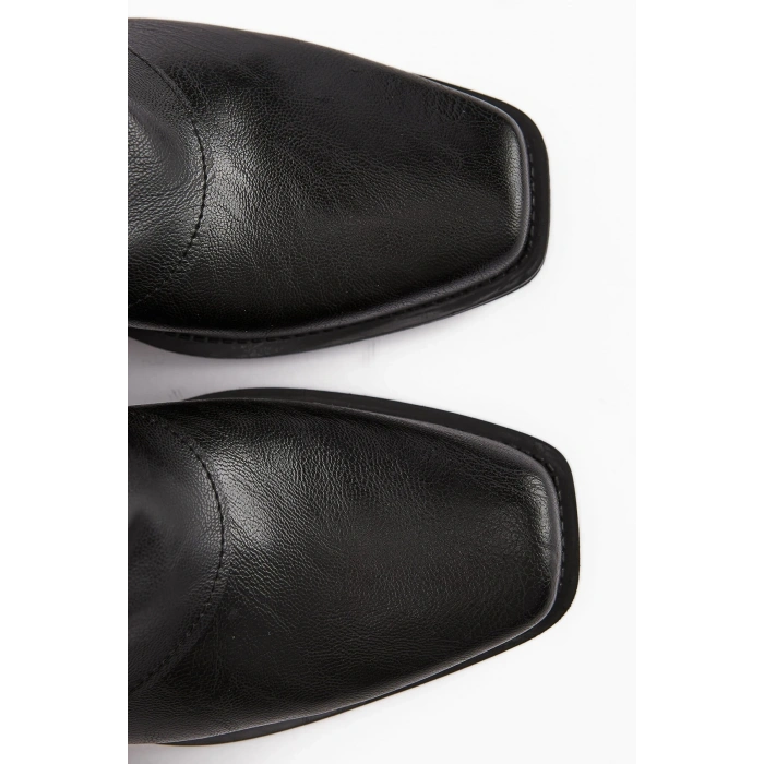 Jane Küt Burunlu Yuşak Derili Sıcak Astarlı Günlük Tarz Kadın Çizme