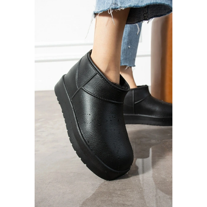 Mira Su Geçirmez İçi Suni Kürklü Soğuk Hava Dayanıklı Kalın Taban Kadın Bot