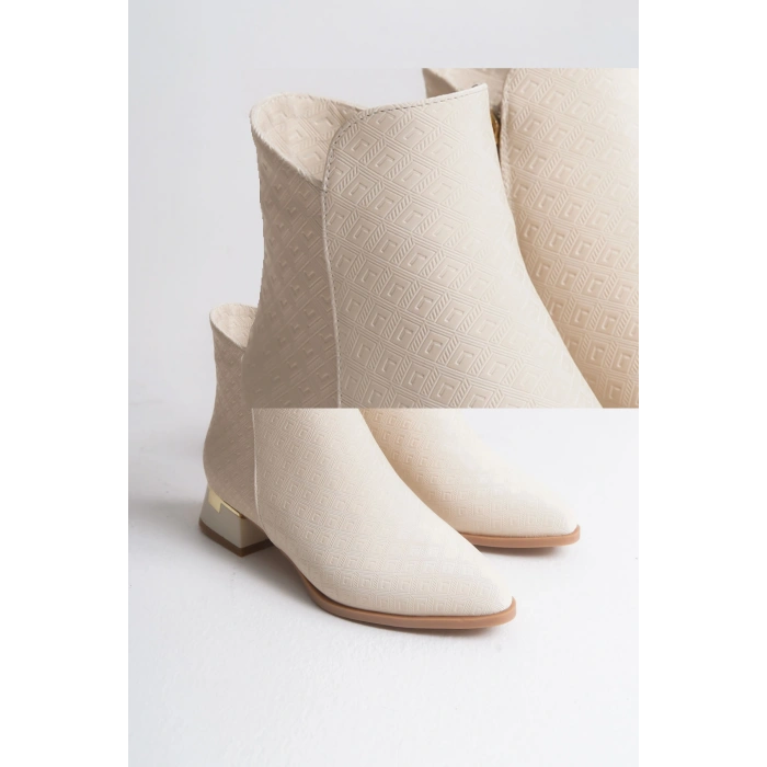 Ilena Metal Topuk ve Doku Detaylı Fermuarlı Şık Kadın Bot