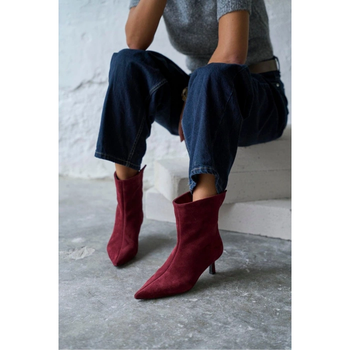 Trisha Sivri Burun Topuklu Sade Şık Kadın Kısa Süet Bot