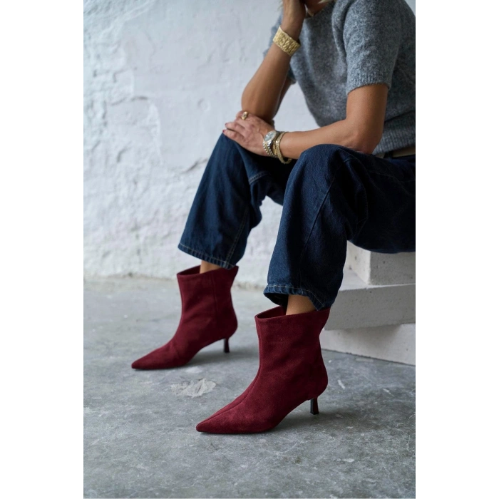 Trisha Sivri Burun Topuklu Sade Şık Kadın Kısa Süet Bot