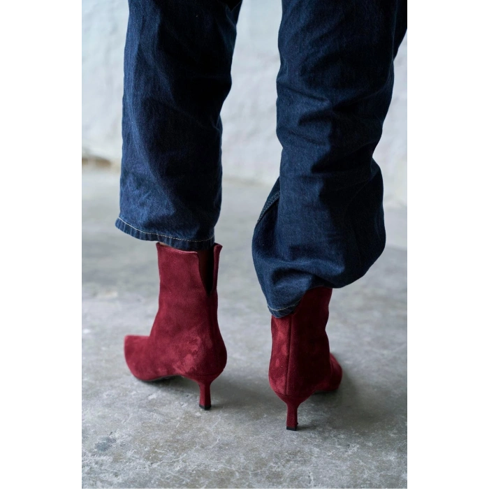 Trisha Sivri Burun Topuklu Sade Şık Kadın Kısa Süet Bot