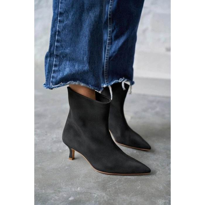 Trisha Sivri Burun Topuklu Sade Şık Kadın Kısa Süet Bot