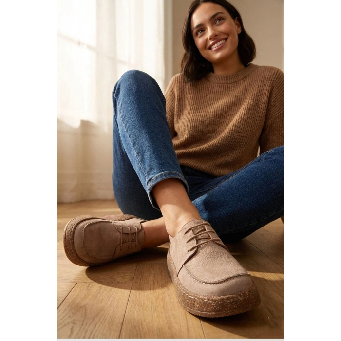 Dora Hakiki Deri Nubuk Comfort Taban Bağcıklı Günlük Kadın Ayakkabı Elde Yapım