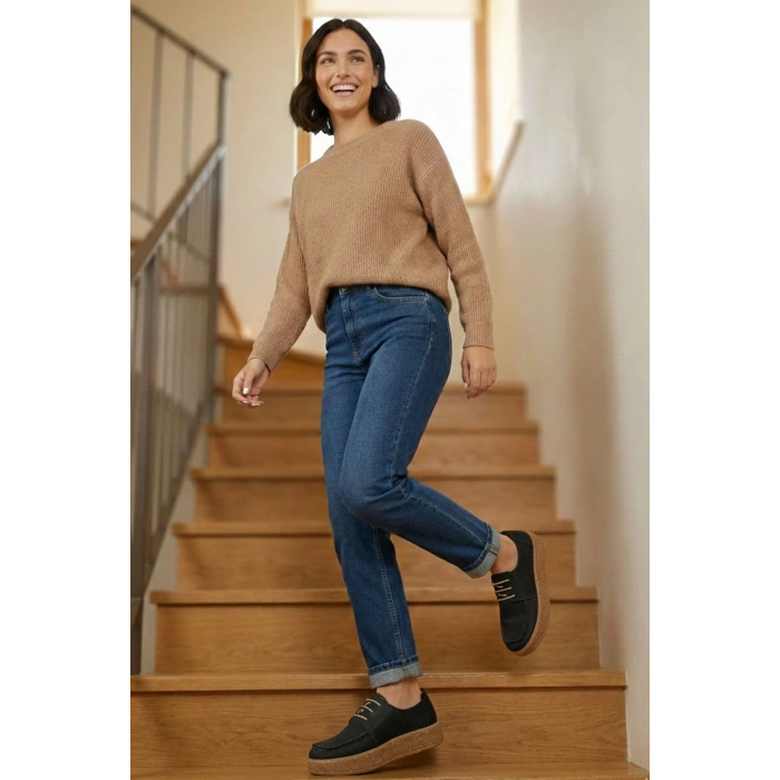 Dora Hakiki Deri Nubuk Comfort Taban Bağcıklı Günlük Kadın Ayakkabı Elde Yapım