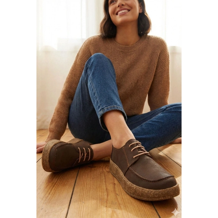 Dora Hakiki Deri Nubuk Comfort Taban Bağcıklı Günlük Kadın Ayakkabı Elde Yapım