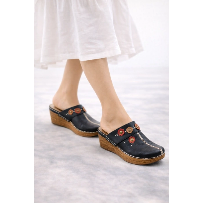 Kadın Hakiki Deri Çiçek Detaylı Bohem Tarz Rahat Mantar Taban Wedge Terlik