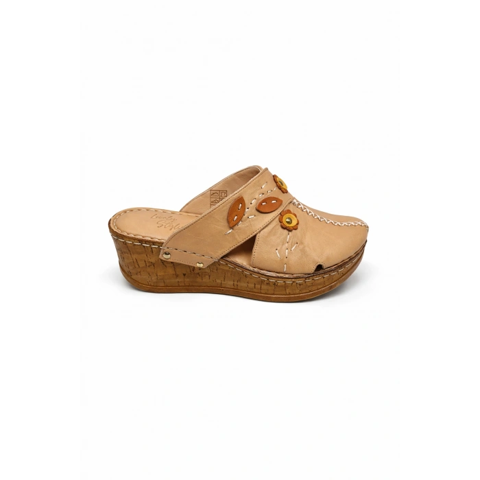 Kadın Hakiki Deri Çiçek Detaylı Bohem Tarz Rahat Mantar Taban Wedge Terlik