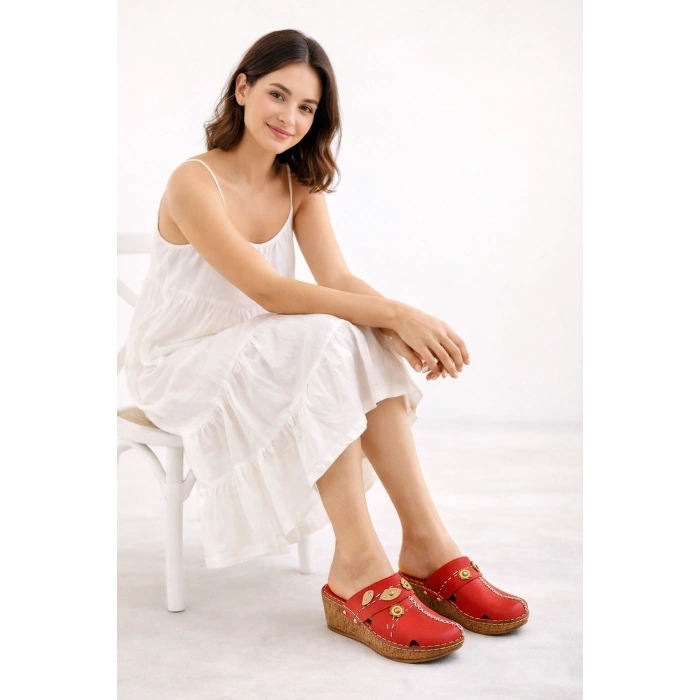 Kadın Hakiki Deri Çiçek Detaylı Bohem Tarz Rahat Mantar Taban Wedge Terlik