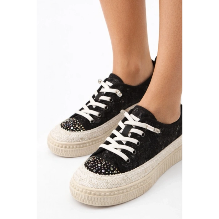 Lacy Siyah Dantelli Taşlı Rahat Taban Günlük Ayakkabı