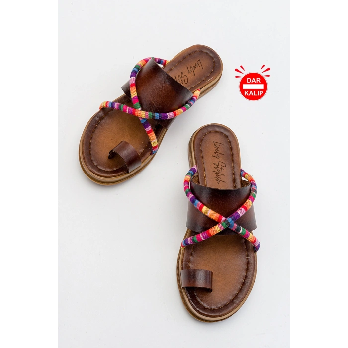 Jenny Parmak Arası Deri Terlik