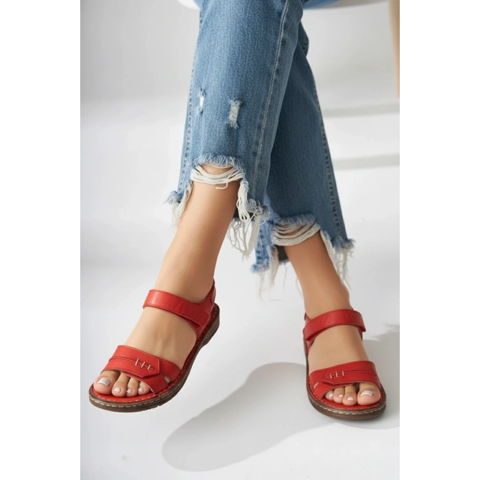 Agna Kadın Hakiki Deri Rahat Mantar Taban Ayarlanabilir Bantlı Sandalet