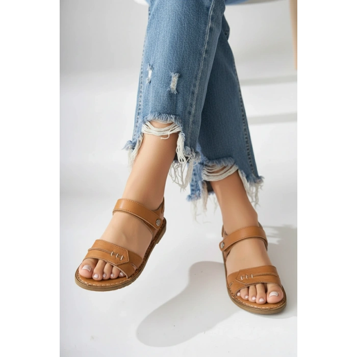 Agna Kadın Hakiki Deri Rahat Mantar Taban Ayarlanabilir Bantlı Sandalet