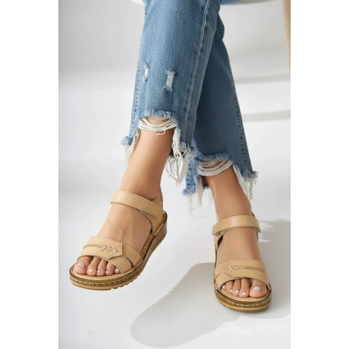 Agna Kadın Hakiki Deri Rahat Mantar Taban Ayarlanabilir Bantlı Sandalet