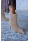 Trisha Sivri Burun Topuklu Sade Şık Kadın Kısa Süet Bot