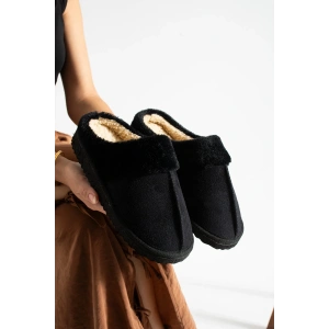 İçi Tüylü Rahat Sessiz Ev Terliği