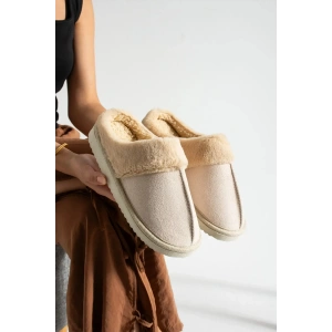 İçi Tüylü Rahat Sessiz Ev Terliği