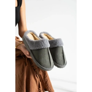 İçi Tüylü Rahat Sessiz Ev Terliği