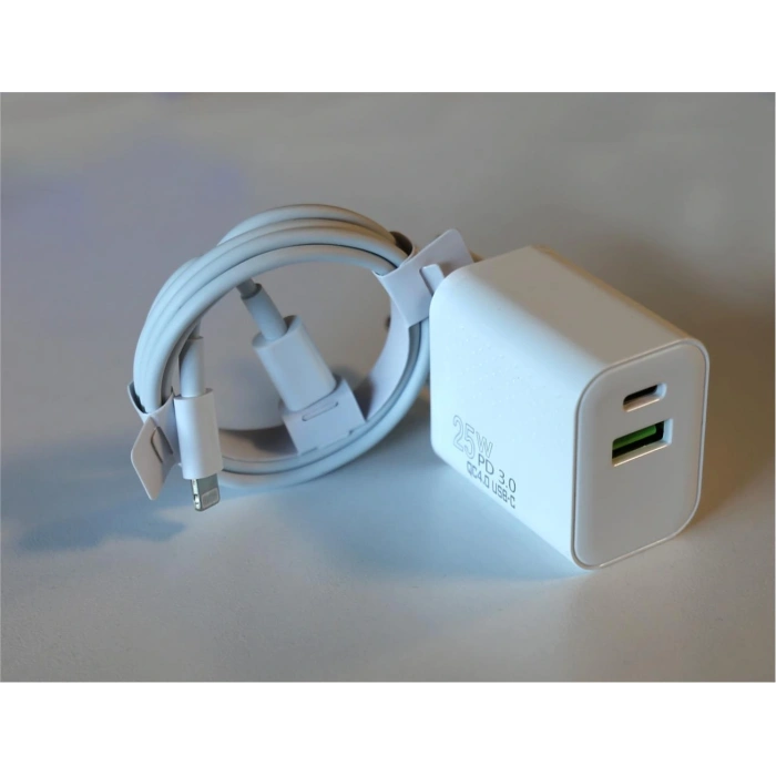 Elba Elb05-pd-25wıos Beyaz 25w Usb-c Ev Şarj Kafa+1mt Type-c To Lightnıng Kablo Pd3.0-Qc4.0 Hızlı Ş
