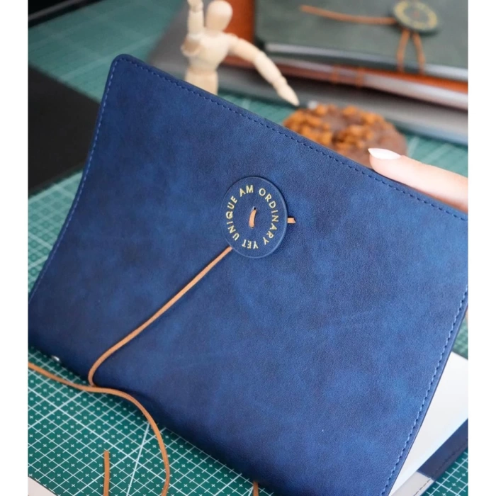 Victorias Journals A5 Mekanizmalı Vegan Kapaklı DEFTER.100 Gr. 160 Sayfa.çizgili