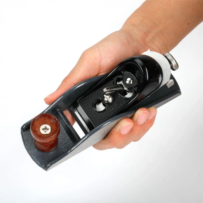 Workpro Wp252005 175mm Avuç İçi Profesyonel Marangoz Ahşap Rendesi