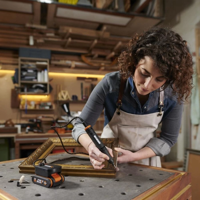 WORX WX990 MAKERX 20Volt 2.0Ah. Kömürsüz Profesyonel Gravür + 50MM Açılı Avuç Taşlama Kombo Set + 39 Parça aksesuar