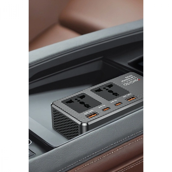 Yesido VC07 200W AC 220V Çıkışlı PD Destekli 4 Portlu Araç İçi Güç Dönüştürücü - Siyah