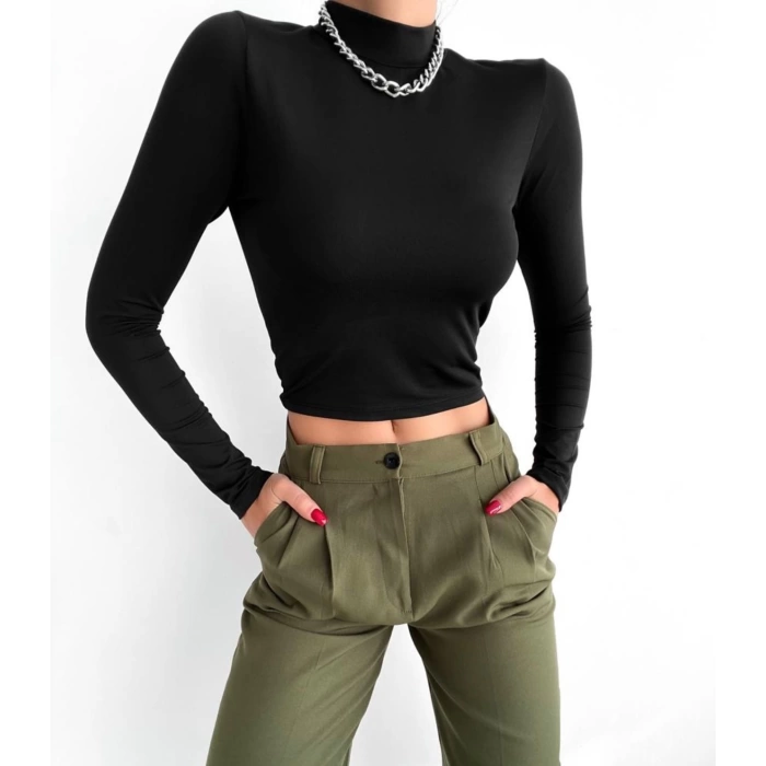 Sendy Kumaş Balıkçı Yaka Crop-SİYAH