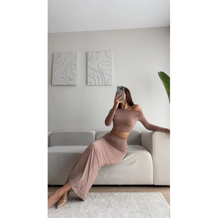 Kayık Yaka Crop & Etekli Takım - BEJ