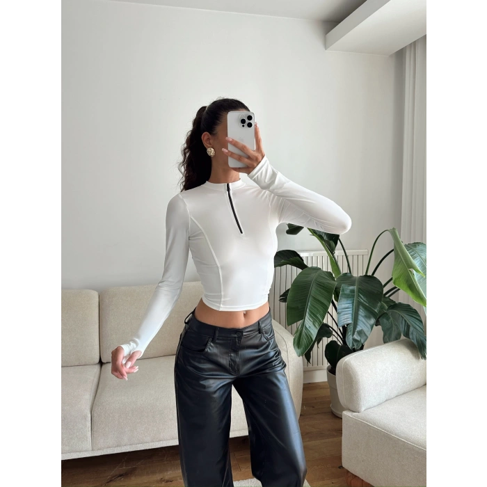Parmak Germeli Fermuar Crop - BEYAZ
