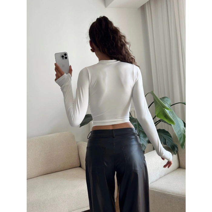 Parmak Germeli Fermuar Crop - BEYAZ